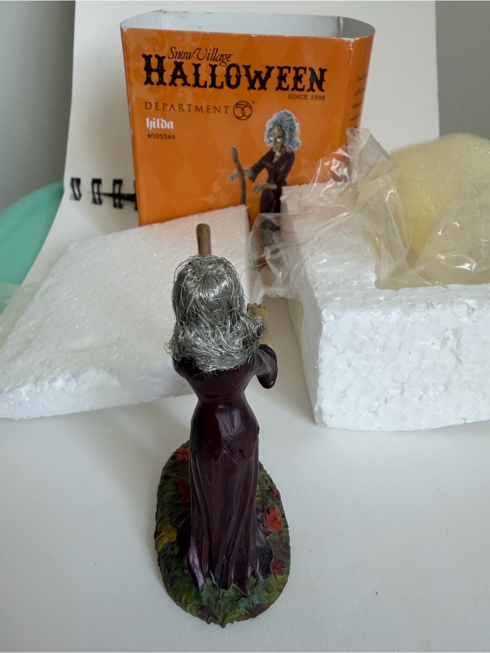 Department 56 Snow Village Halloween Hilda #4025349 Witch Zombie Figure Open Box - Picture 3 of 7